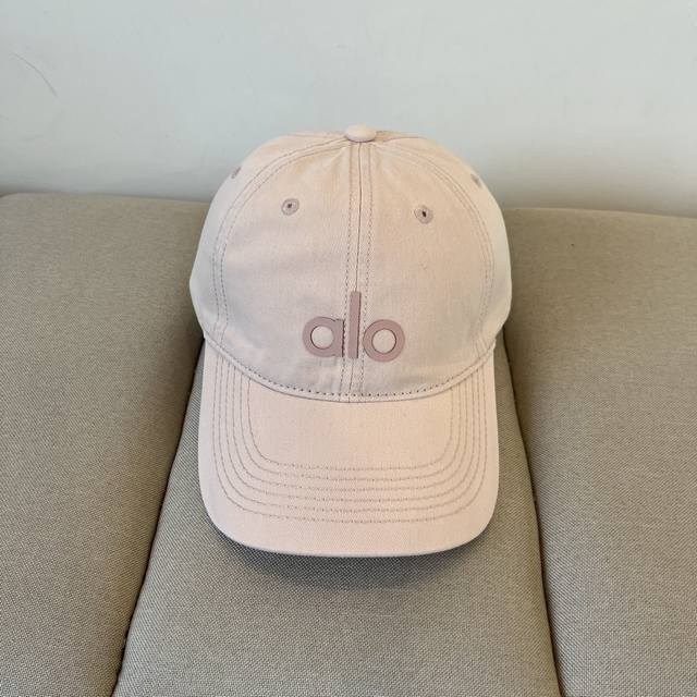 P60 保罗 Polo 新款春夏经典棒球帽，太阳帽，釆用意大利进囗帆布，精工细做缝制而成！夏日休闲旅游，郊外运动，假日外出少不了的必备单品哦！时尚与潮流并进，值
