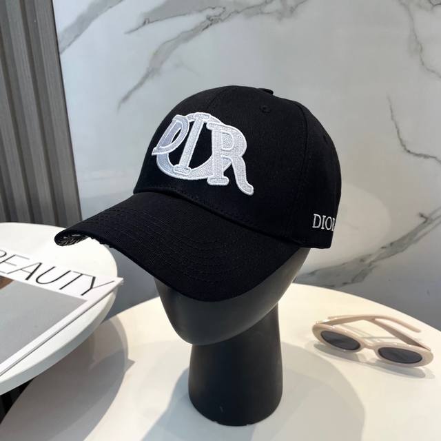 特批 60 Dior新款走量刺绣棒球帽新款出货，大牌款超好搭配，赶紧入手
