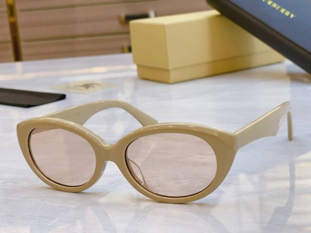 P180， Burberr* 巴宝*莉新款太阳镜，Model：Be6016，Size：54口20-145