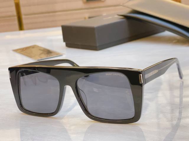 P180， Saint Laurn* 圣罗*兰新款太阳镜，Model:Sl651，Size:56口17-145