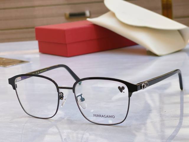 P180， Salvatore Ferragam* 菲拉*格慕 新款眼镜架，Model：Sf2225，Size：53口18-150