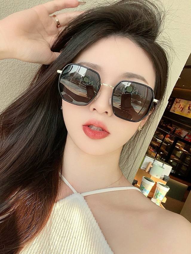 P80 Gucci-偏光太阳镜 2025开春新款 潮流爆款 时尚方框偏光太阳镜 高品质 佩戴舒适 网红潮款墨镜 女士高清偏光太阳镜 高品质Tr镜框 型号：G78