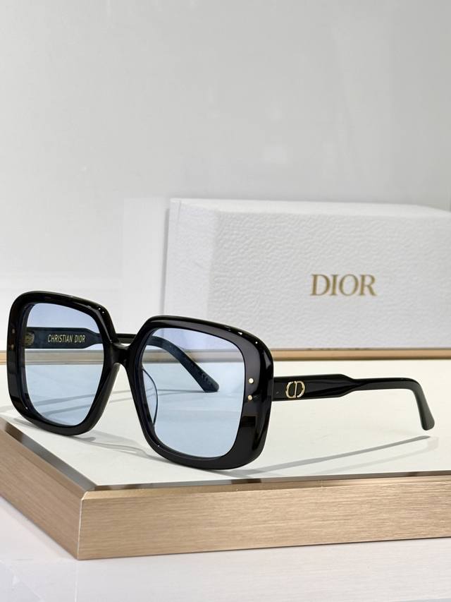 P210 Diorhighlight Mod:S3F Size:56口17-14 0510160