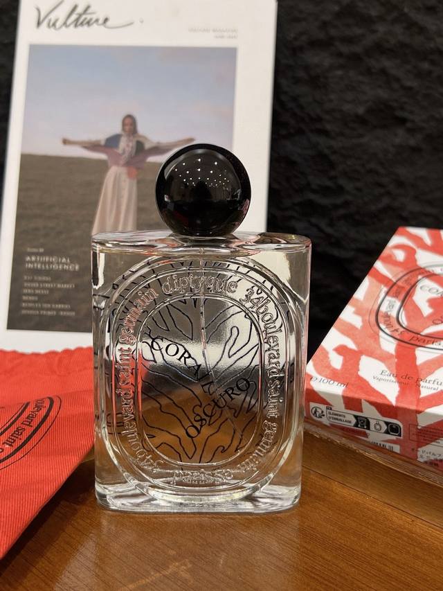 高品质/140 蒂普提克大千之蕴-暗影珊瑚浓香水100Ml Diptyque LilyphéA,2024品牌:蒂普提克 调香师:Olivier Pescheux