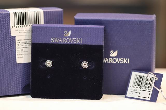 p100爱在七夕、礼物专场 swarovski 玫瑰金 圆形恶魔之眼 耳环 如图全套精美包装都 自家实拍细节参考、所见即所