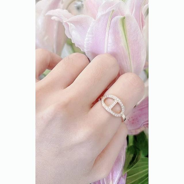 批160【我们出品】 猪鼻子戒指，可订做真金真钻，只做对版Z批真金货，批K市面各种金货量大咨询客Fu chaine D‘Ancre Verso戒指 酷劲十足的经
