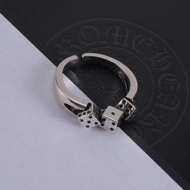 60Chrome Hearts 克罗心戒指