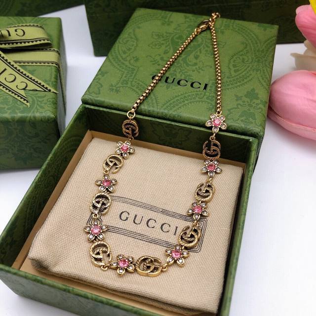 p80编号Gxl0001 gucci古驰红色花朵项链