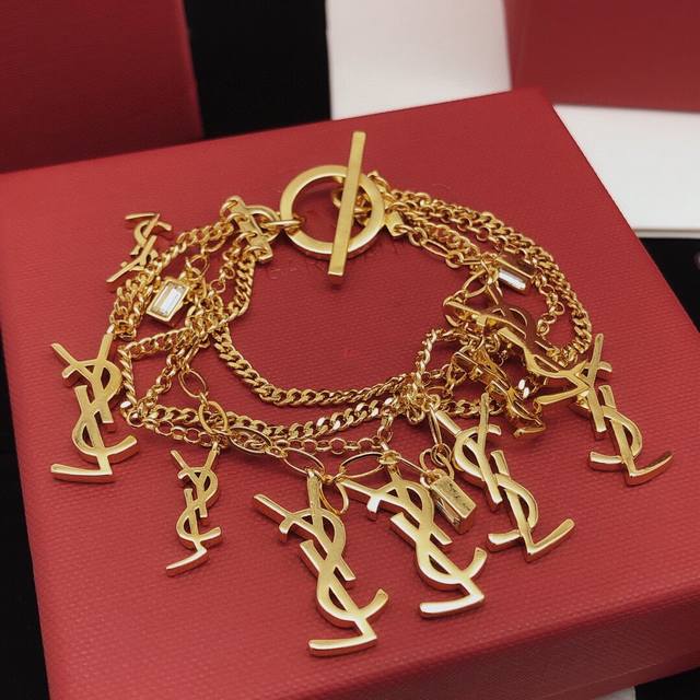 p100编号Ysl0007 【Yvessaintlauren*最新款多层次手链】一致Zp黄铜材质