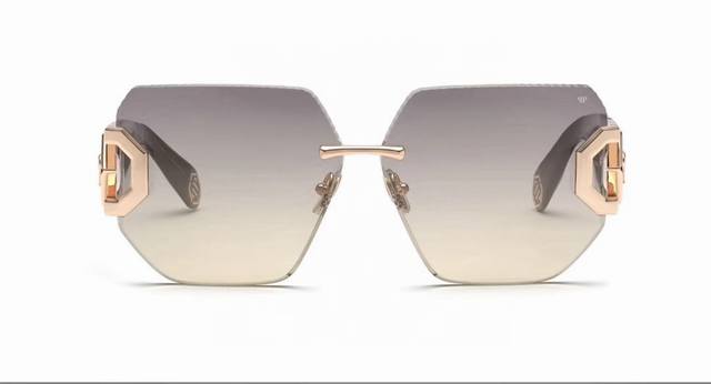 官网图 Philipp Plei* model：Spp170 size：66口10-130