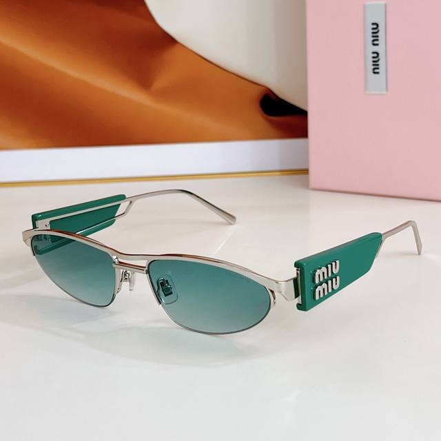 p180 Miumi* model：Mu132Av size：56口18-142