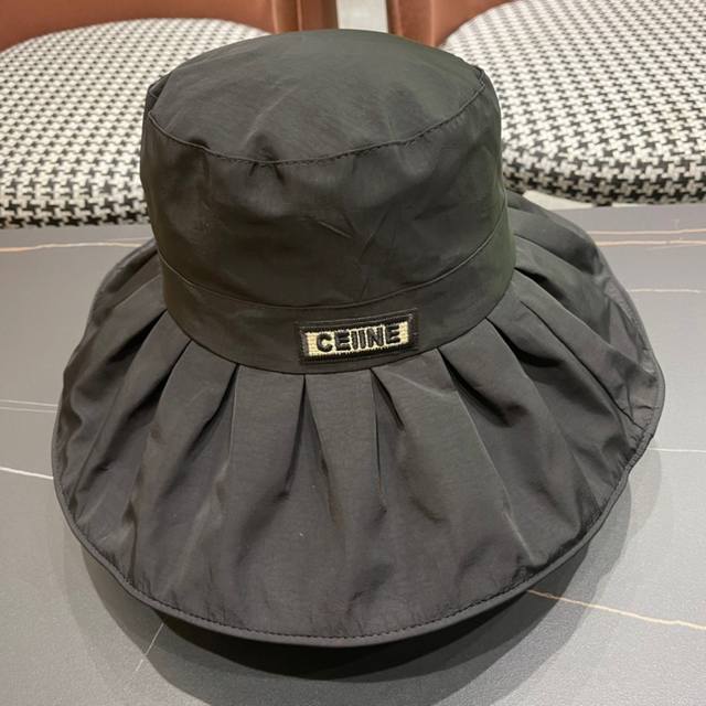 p70 赛琳Celine2024新款防紫外线遮阳渔夫帽，好看到炸街单品！