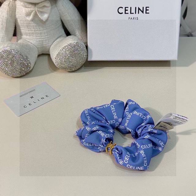 特P60 （单个）配全套包装 celine（赛琳）爆款宫廷风真丝发圈，专柜款出货 一看就特别高档 超级百搭 必须自留