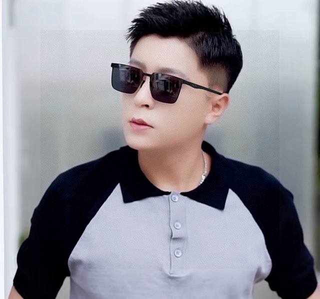 p120Gucci 2025新款男女情侣款太阳镜多边形墨镜Ip电镀永不褪色 超轻超有弹性整幅眼镜无螺丝重要的是压不坏 高清尼龙镜片、精湛的工艺 原版材料 休闲大