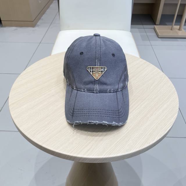 p70 Prada普拉达 2025新款大牌款棒球帽，经典款男女通用