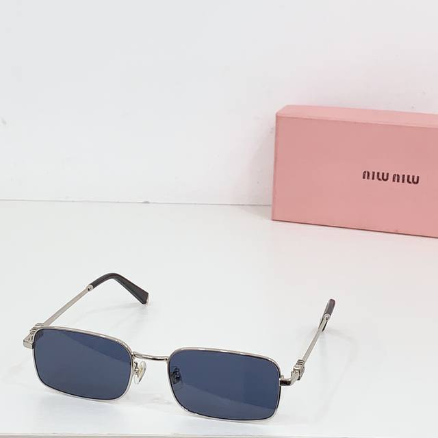 p160 Miu Miu mod：Smu A53 size：49口22-140