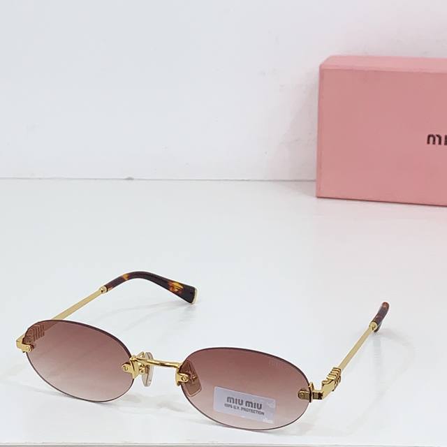 p180 Miu Miu model：Smua54S size：51口20-140