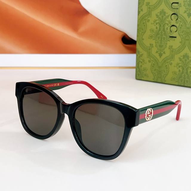 p150 Gucc* model：Gg1866Sk size：55口18 145