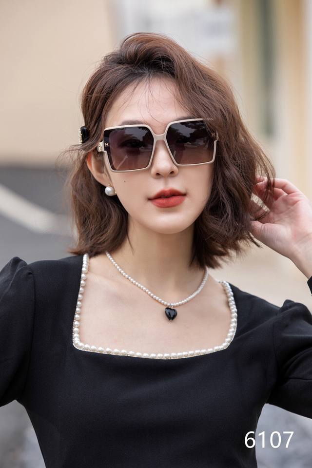 p80 【偏光系列太阳镜】Hermes 爱马仕 原版出货 网红超爆款经典奢华全球风[强][酷][亲亲] 时尚方框太阳镜[得意] 气质非凡 经典大框款式太阳眼镜[