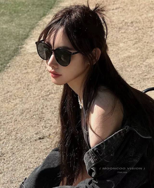 p80 【Chanel】香奈儿 2025新款潮流爆款 时尚方框太阳镜 佩戴舒适 网红潮款墨镜 女士高清加厚偏光太阳镜 高品质Tr镜框 型号Ch7909