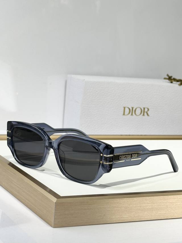p180 Dior mod:Signature S13F size:55口18-140