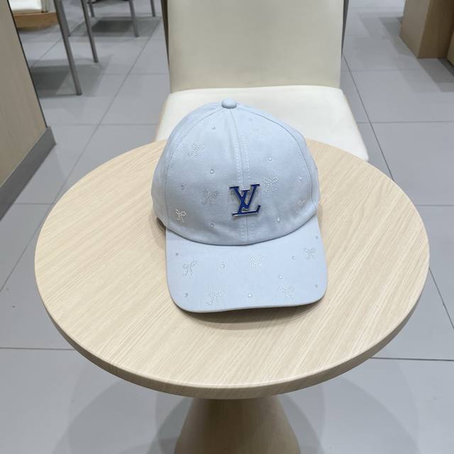 p80 Lv路易威登原创高定2025新款水钻蝴蝶结鸭舌帽子女春夏季新款硬顶宽檐棒球帽