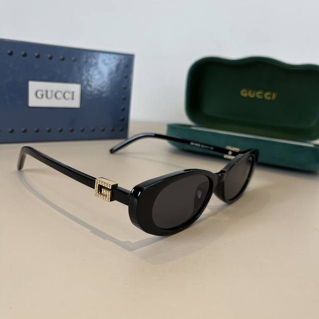 90￥ gucci古奇新款太阳镜，偏光镜 男女款墨镜，宝来镜片，上脸超酷，任何脸型都可以驾驭
