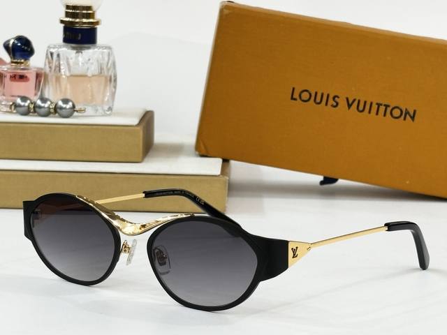 p180 Louis Vuitto* model：Z2044U size：56口19-143