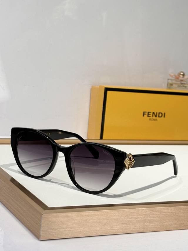 p180 Fend* mod：Fd8134 size：53-19-145