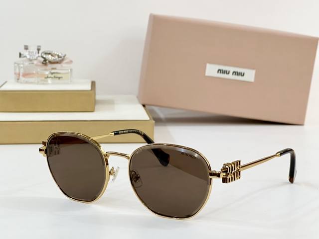 p180 Miu Miu mod：Mu56Zs size：57口18-145