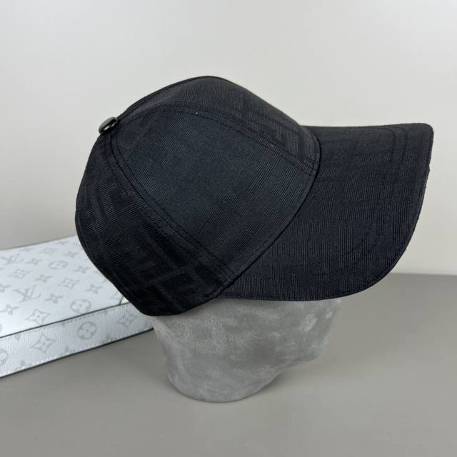 60 Fendi芬迪 官网新品 老花系列棒球帽 经典Ff中古单品，气质穿搭单品，质量杠杠[强]