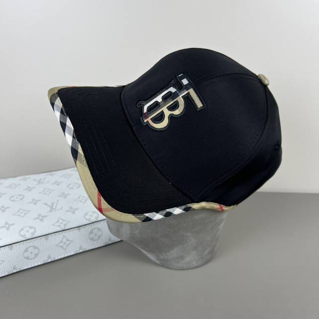 p60配防尘袋 burberry（巴宝莉）小红书热卖款！对格渔夫帽 专柜热卖款纯棉内里，轻盈透气。完美版型，对格精准无误，原厂品质，独家实物拍摄，男女适用！【6