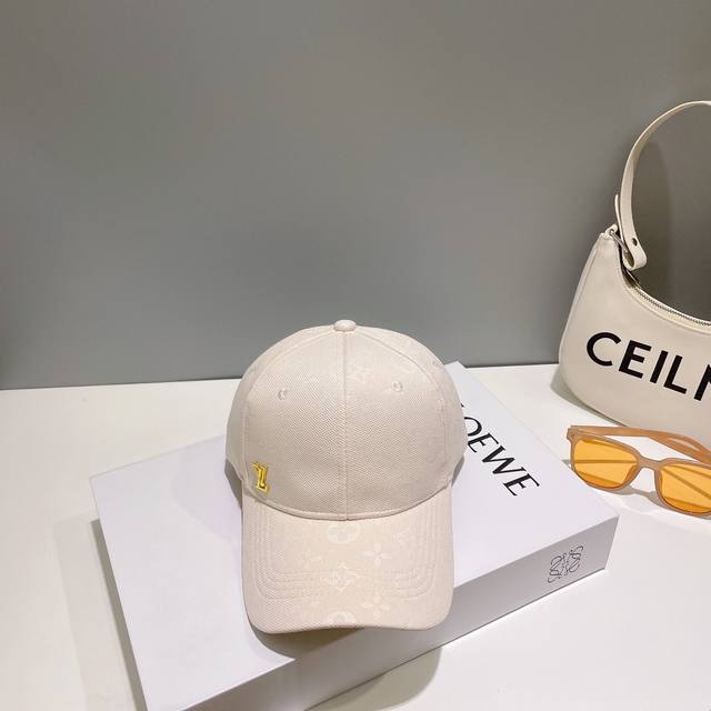 p50 路易威登棒球帽Louisvuitton lv棒球帽，简约大气，经典老花，男女通用