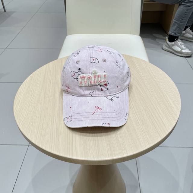 p70 Miumiu缪缪专柜帆布棒球帽 一比一开模定制，头围57Cm男女通用 miumiu新款棒球帽 当下爆，街头感十足！ 潮流百搭，小红书种草，毒药 get上