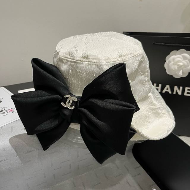 100￥ chanel香奈儿高端蝴蝶结渔夫帽，遮阳帽，春秋新款，头围57Cm