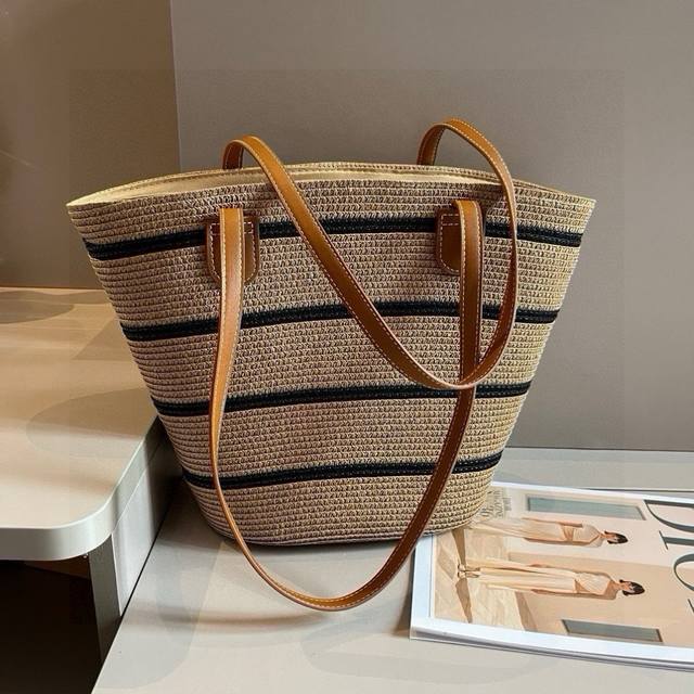 150￥ loewe罗意威官网款草编包拉菲草手编包,夏季出游沙滩必备，尺寸:上宽40Cm 下宽23Cm高度30Cm