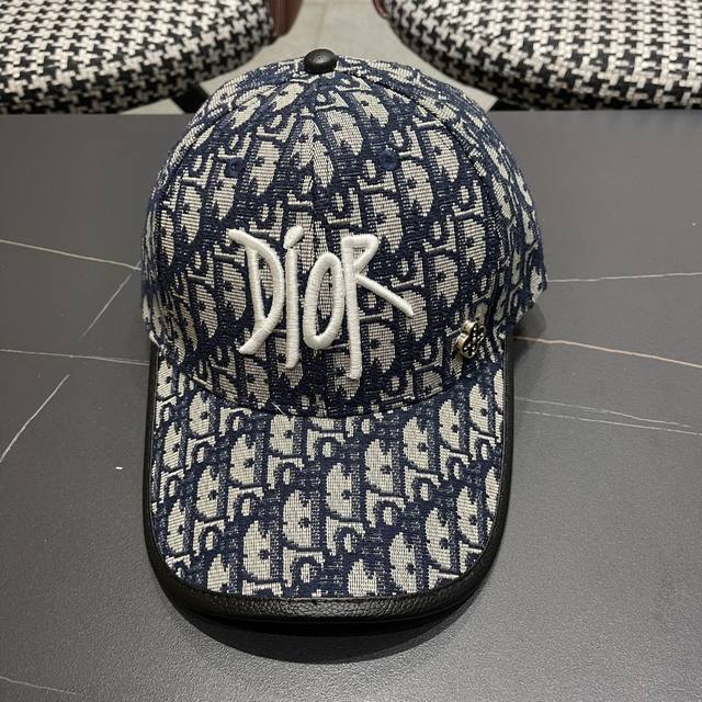 p80 Dior(迪奥)2025新款原单棒球帽， Dior老花，复古韵味十足，专柜断货热门，1:1开模订制，原版帆布料+头层牛皮，纯棉内里，轻盈透气！质量超赞，