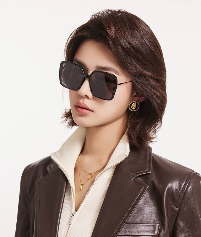 p90 【Dior-迪奥】2025开春新款 潮流爆款 时尚方框偏光太阳镜 高品质 佩戴舒适 网红潮款墨镜 女士高清偏光太阳镜 高品质Tr镜框 型号：Cd2315