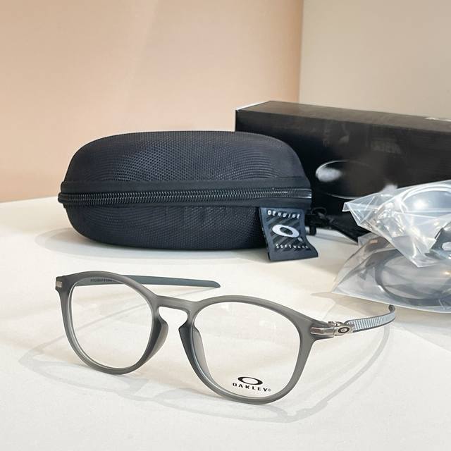 p210 Oakle*Model:Ox8149F Size:52口17-140高版本～
