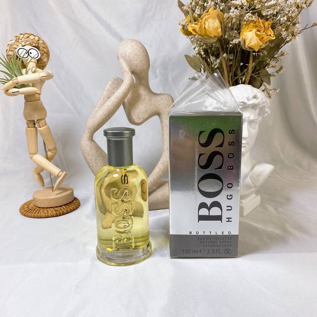 高端品质 Hugo Boss博斯男士正装商务淡香水持久淡香100Ml 具有自信、果敢的男性魅力 诠译了当代成功男性的香水价值观 Boss Bottled将会成为
