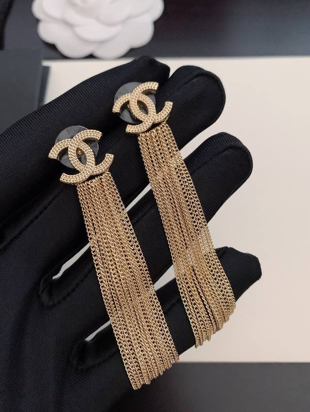 Ch*Nel 最新款双C流苏 一致Zp材质
