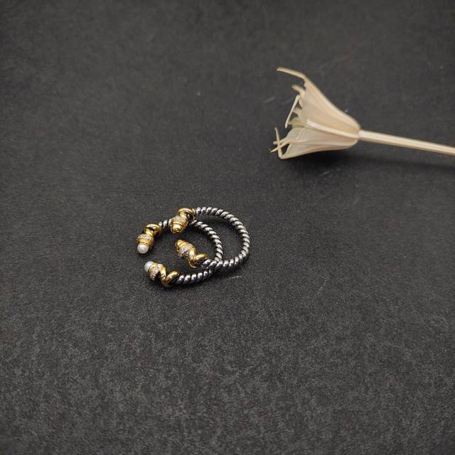 上新。David Yurman 纽线缠绕戒指， 有圆头和珍珠两个款式。尺寸：美号，6-7-8-9，四个号