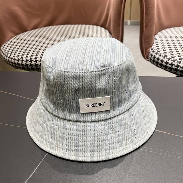 巴黎世家Balenciaga 新韩版时尚渔夫帽潮女士简约百搭防晒日系盆帽休 闲潮流情侣帽子