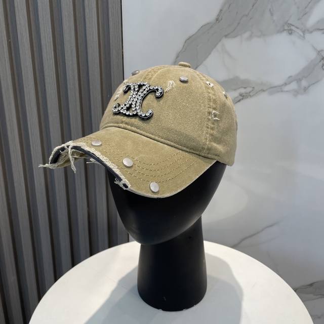 Celine赛琳 2025新款重设计款棒球帽，新款出货，大牌款超好搭配，赶紧入手！