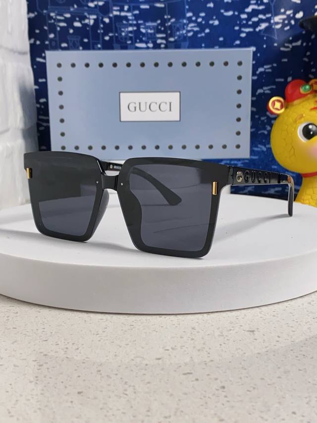 Gucci古奇 2025新款韩版方形大框显脸小眼镜女大脸街拍黑超墨镜潮平面偏光太阳镜 男女通用