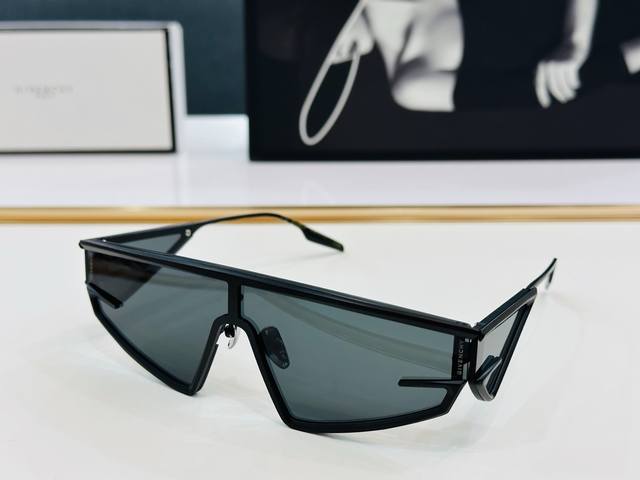 Givench* 纪凡家 Gv60015U Size：61口4-138 原单 细节做工精细 X太阳镜