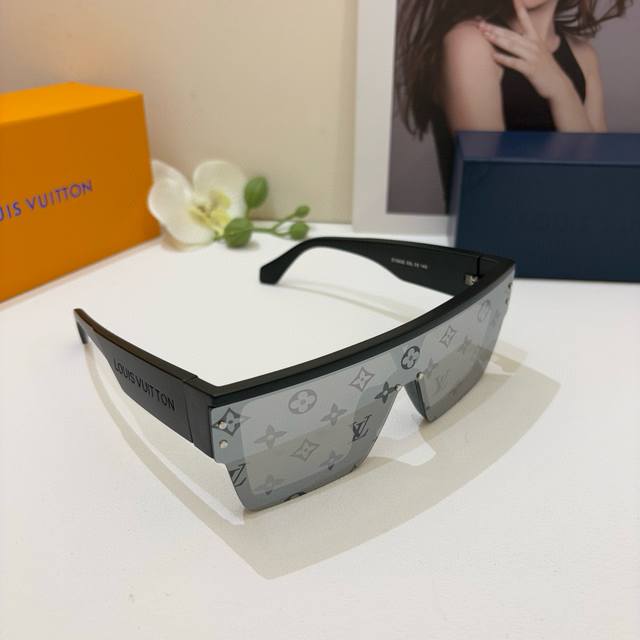 Lv 路易威登 韩版墨镜网红同款太阳镜 大框时尚个性百搭潮流眼镜！