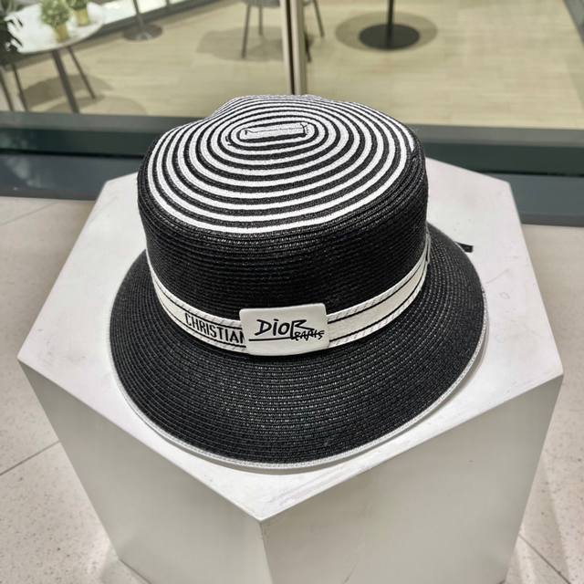 Dior迪奥夏季新款草帽，太阳帽，细草制作，可折叠，头围57Cm