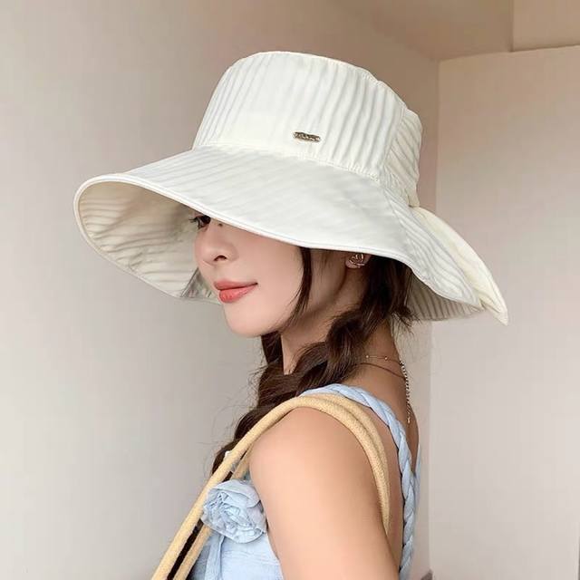 Chanel 香奈儿 2025夏季新款条纹蝴蝶结帽子女休闲百搭渔夫帽户 外遮阳防晒太阳帽