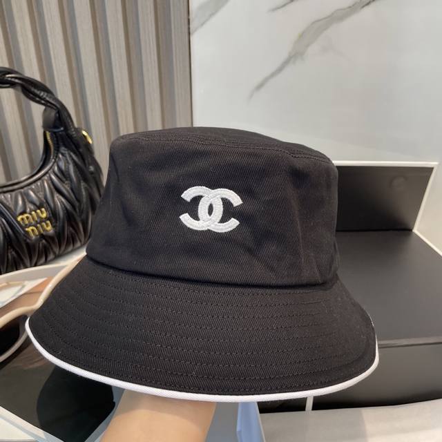 特批 Chanel 香奈儿 专柜新款原单刺绣渔夫帽 1:1开模订制，立体刺绣，精致无暇，100%纯棉面料，原厂品质，独家实物拍摄
